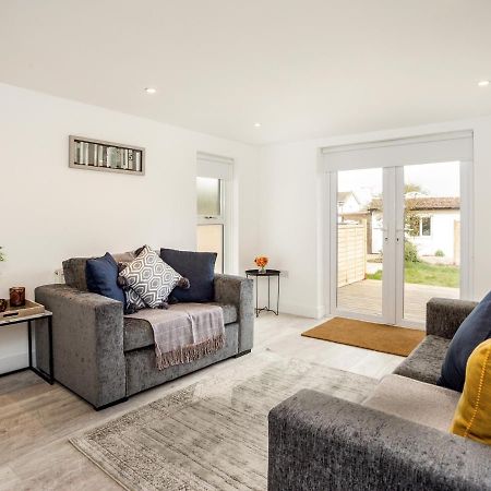 Outstanding 6 Sleeper - Great Location - Legoland Villa Windsor Exterior photo