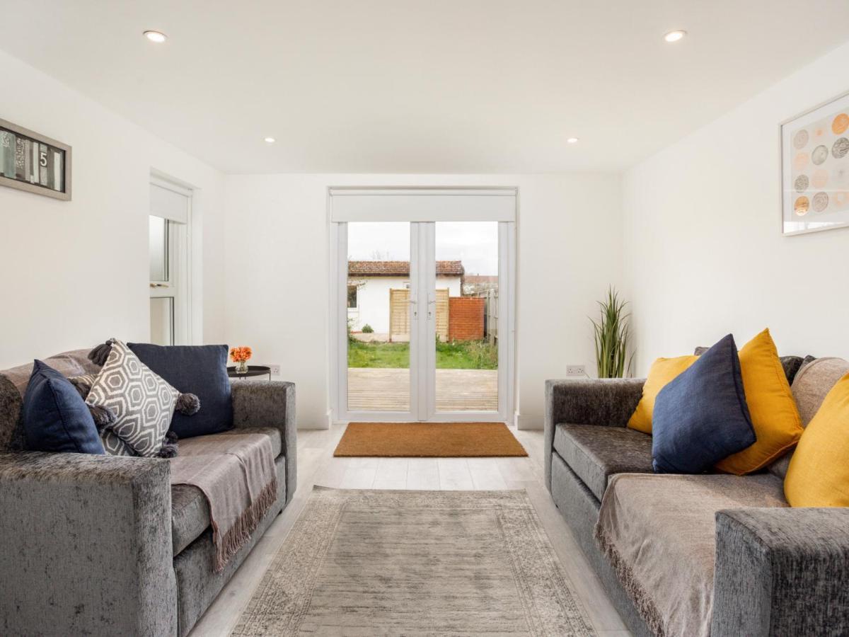 Outstanding 6 Sleeper - Great Location - Legoland Villa Windsor Exterior photo