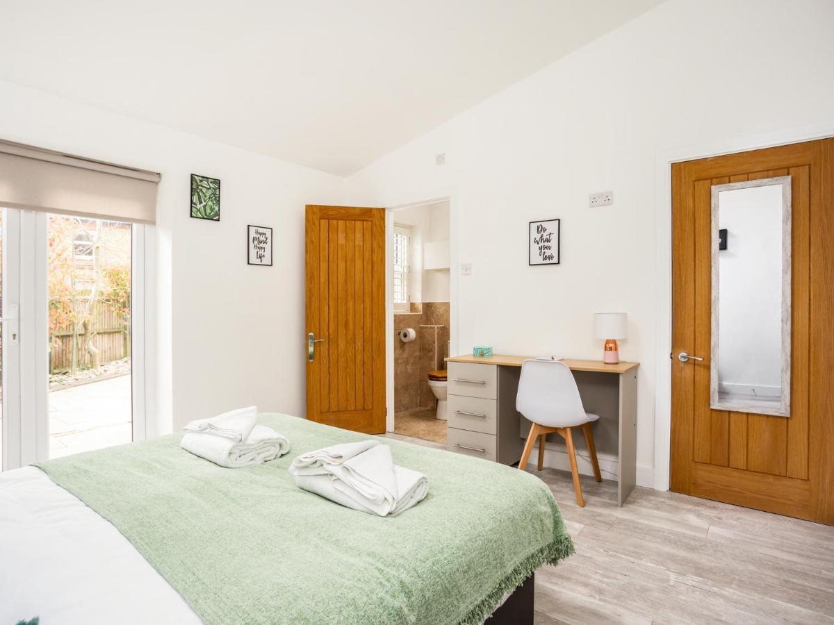 Outstanding 6 Sleeper - Great Location - Legoland Villa Windsor Exterior photo
