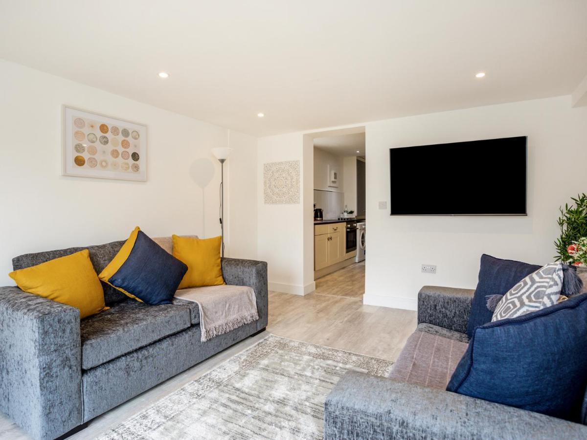 Outstanding 6 Sleeper - Great Location - Legoland Villa Windsor Exterior photo